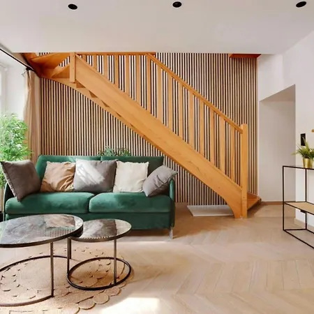 Apartment Republique - Cozy 6p L001 *