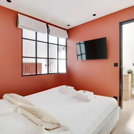 Republique - Cozy 6p L001 Apartment